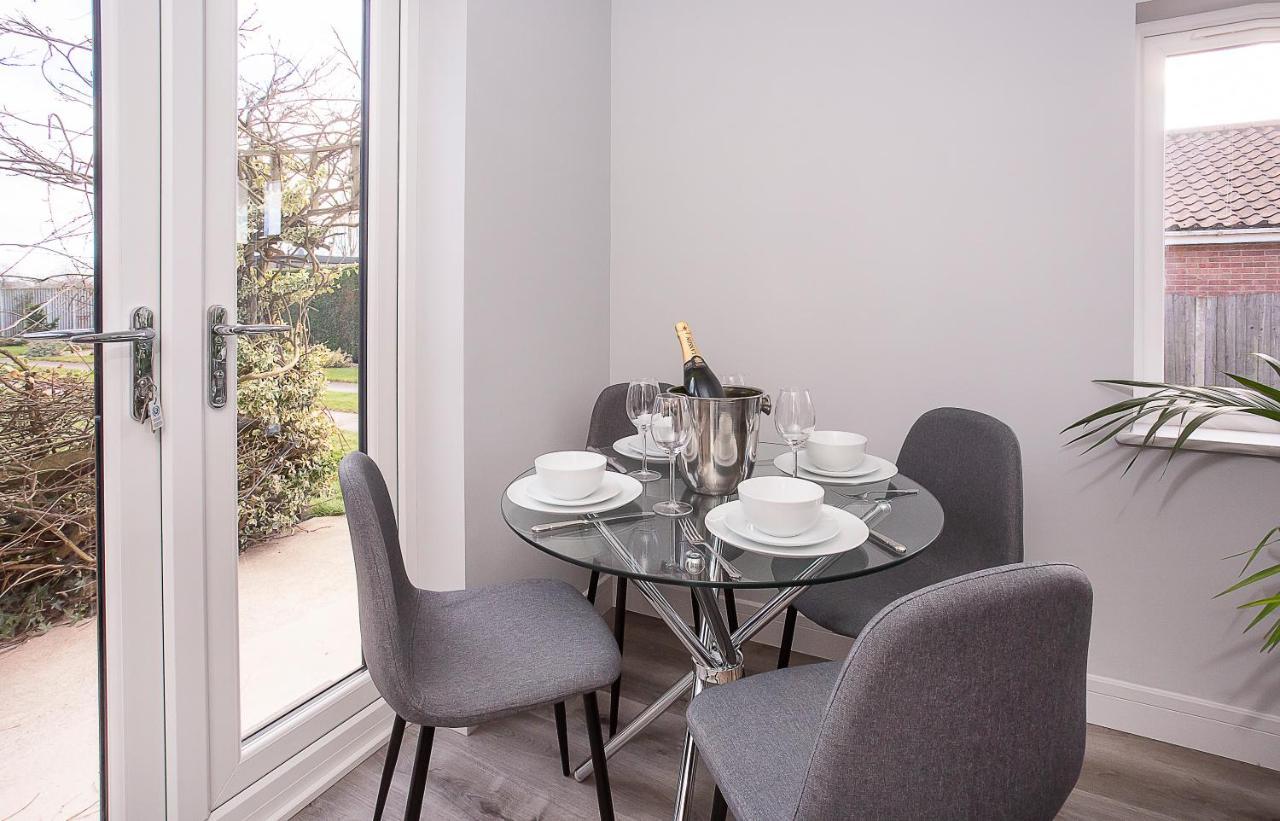 Appartement The Luxury Potting Shed With Free Parking! à York Extérieur photo