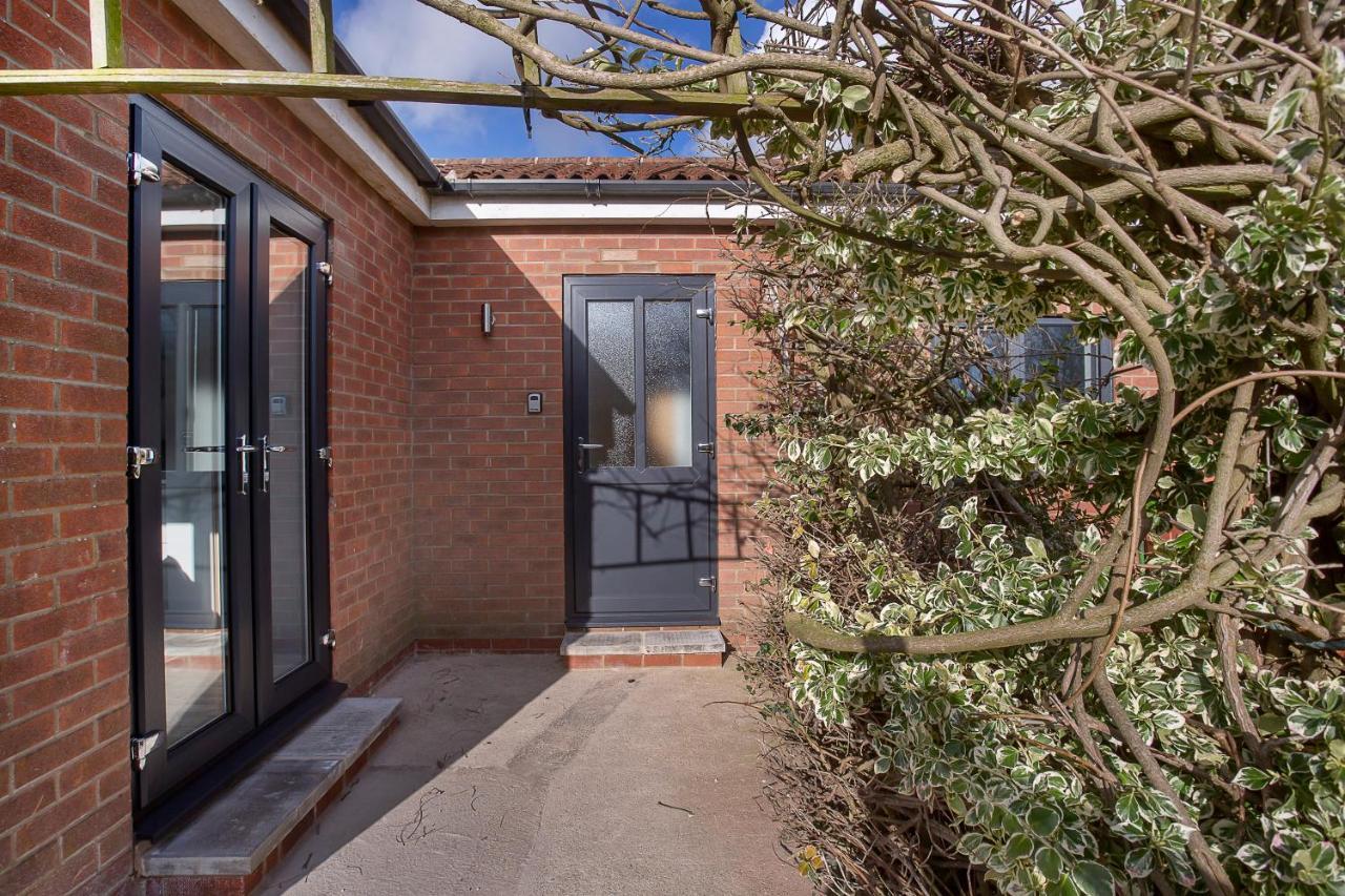 Appartement The Luxury Potting Shed With Free Parking! à York Extérieur photo